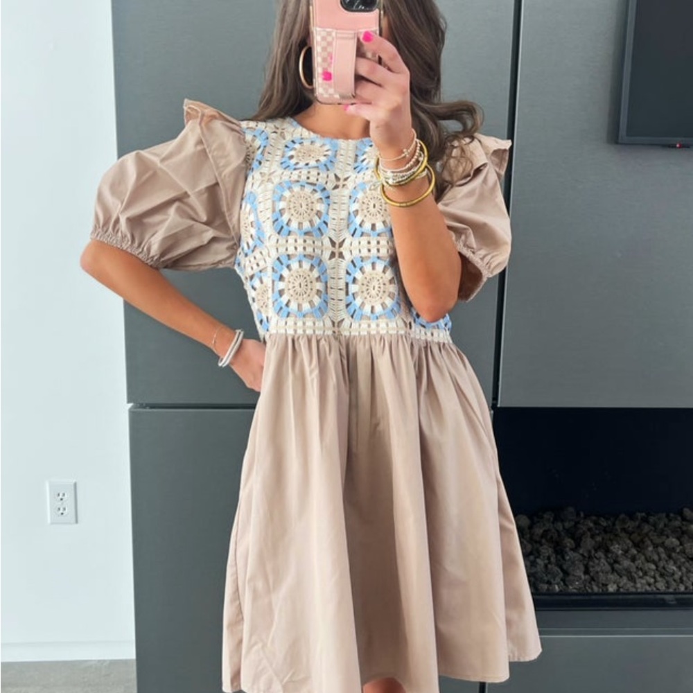 entro Beige Mini Dress with Blue & Cream Crochet Front p2p is 20 inches